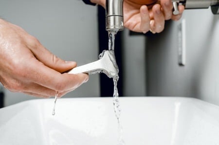 Heeft een waterontharder onderhoud nodig?